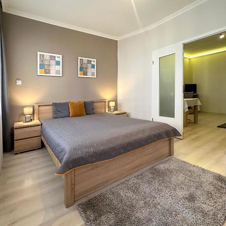Asboth Taylor Apartment ブダペスト エクステリア 写真